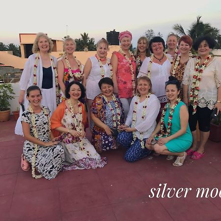Silver Moon Guest House Mahabalipuram Buitenkant foto