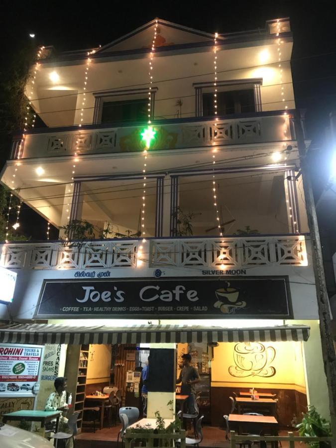 Silver Moon Guest House Mahabalipuram Buitenkant foto