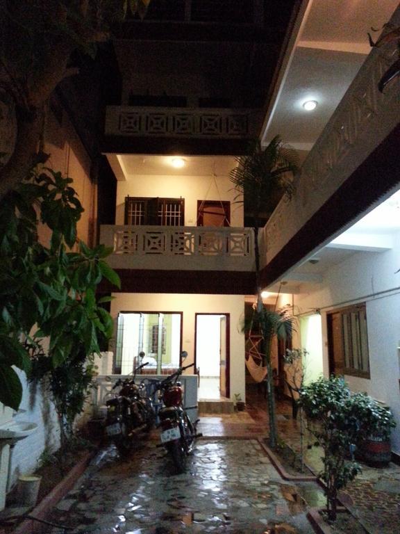 Silver Moon Guest House Mahabalipuram Buitenkant foto